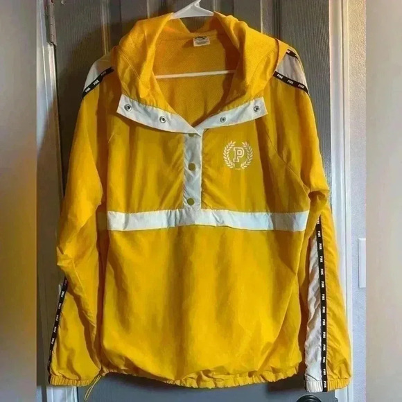 Victoria’s Secret PINK windbreaker with hood in yellow. Women’s size M/L - Picture 1 of 10